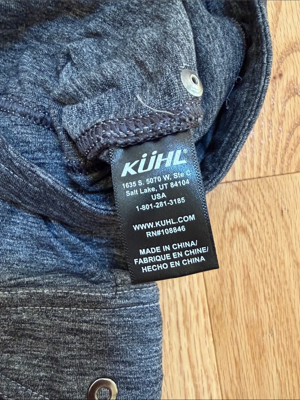 Kuhl Women’s Charcoal Gray Mova Cargo Knit hiking Pants.